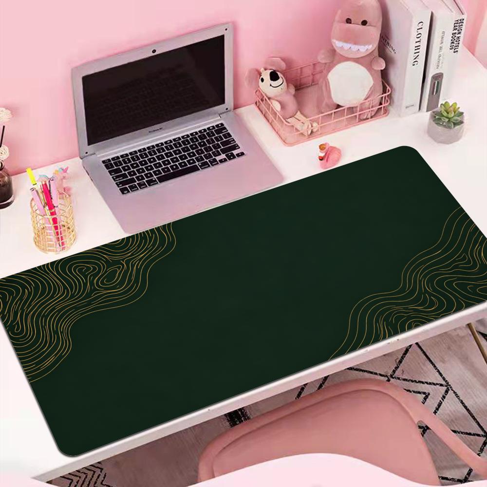 سجادة مكتب فاخرة باللون الأخضر - مراجعة Desk Setup Minimal وسعره